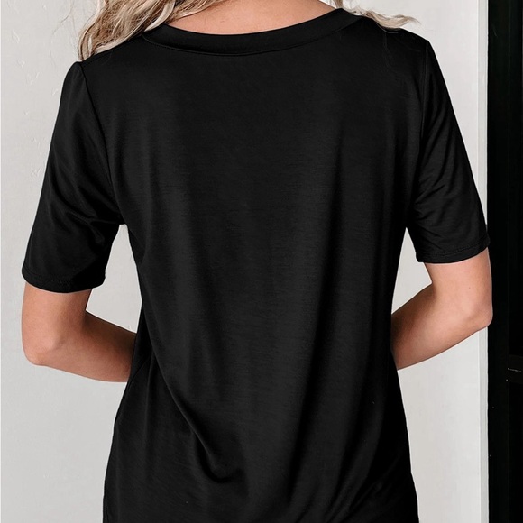 Black Sequined Flower Pocketed V Neck T Shirt Bohemian blouse - Picture 3 of 4